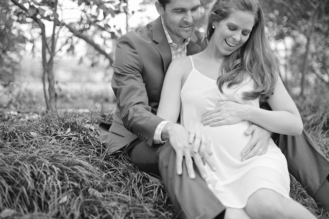 Emily & Clay Maternity_Houston Portrait Photographer_03