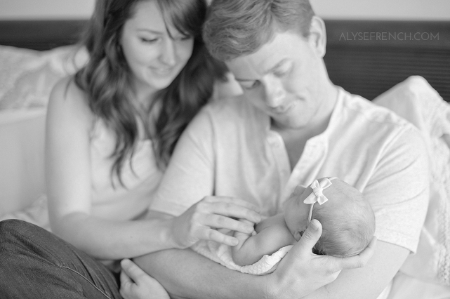 Green Newborn Lifestyle_Houston Family Portrait Photographer_03